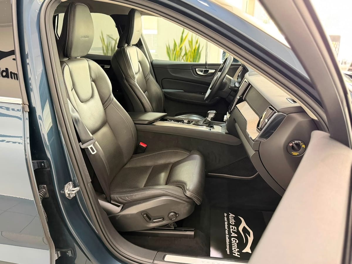 Volvo XC60 Inscription AWD AHK 360°Kamera Vollleder foto 10