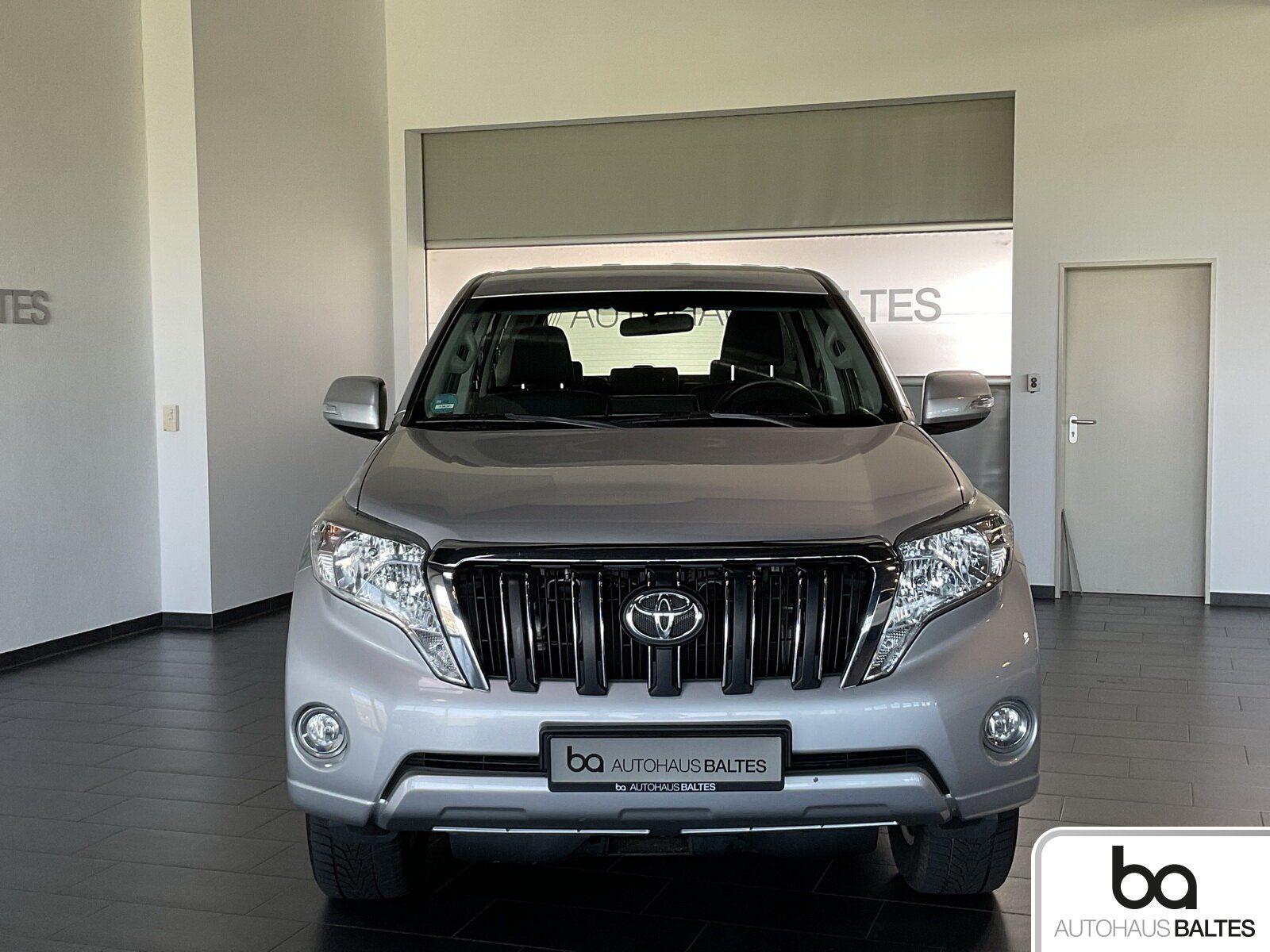 Toyota Land Cruiser D4-D Comf. AHK eSitz Kam Navi Tempo foto 1