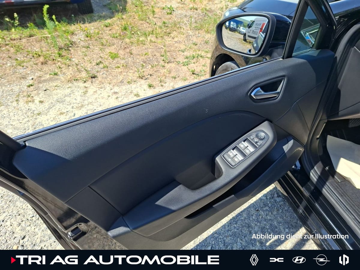 Renault CLIO V EDITION ONE TCe 130 EDC Navigation Radio foto 15