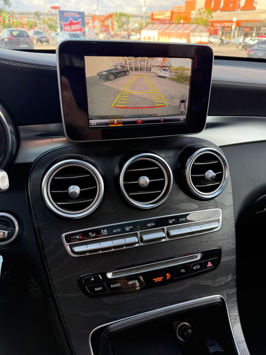 Mercedes-Benz GLC 220d AMG 4MATIC PANORAMA KAMERA 1HAND foto 11