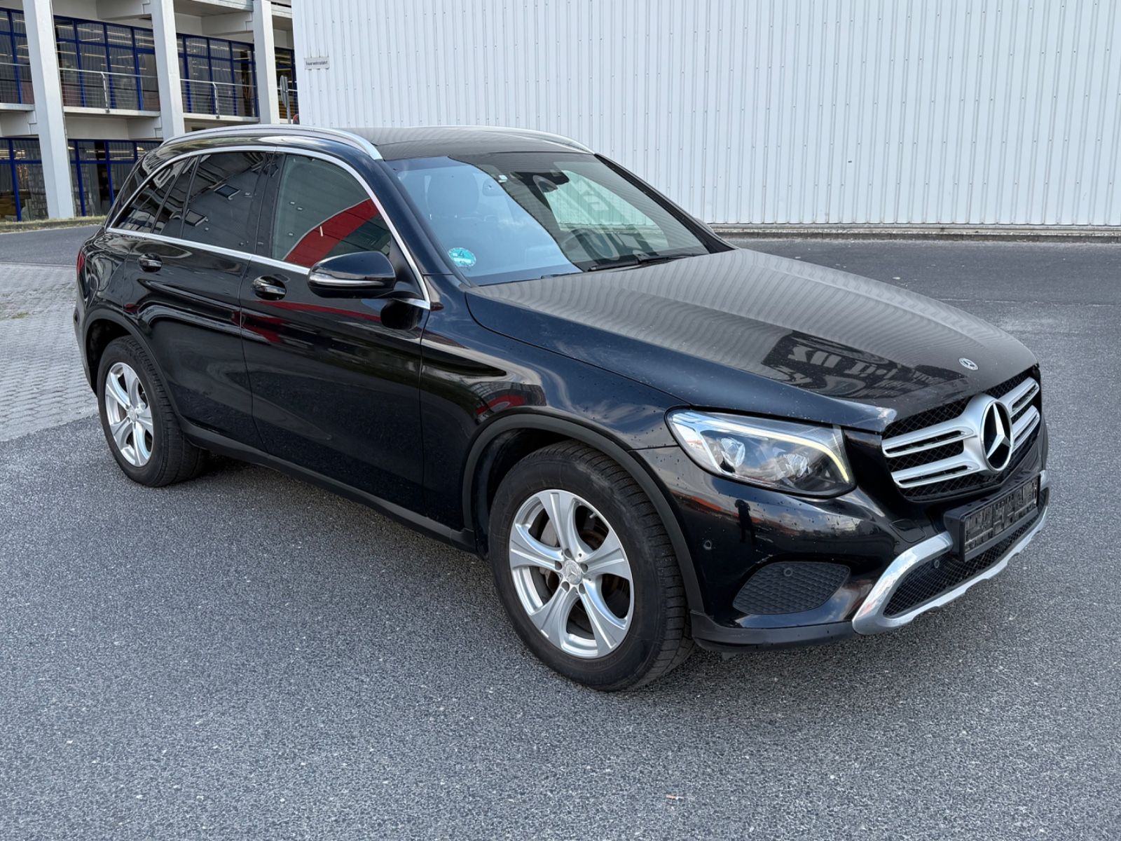 Mercedes-Benz GLC 220d AMG 4MATIC PANORAMA KAMERA 1HAND foto 5