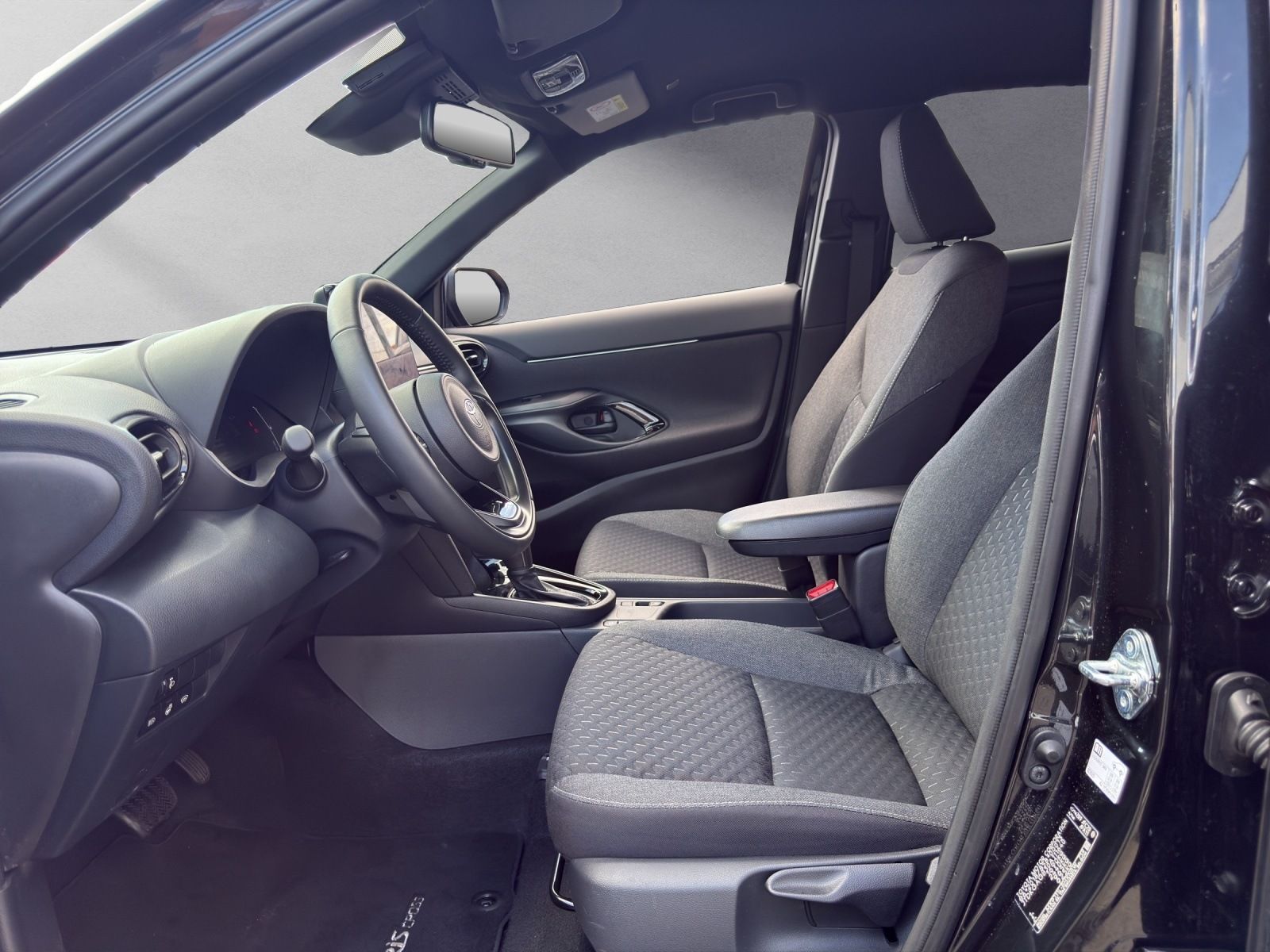 Toyota Yaris Cross Hybrid Teamplayer*1-HAND*LED*CARPLAY foto 10