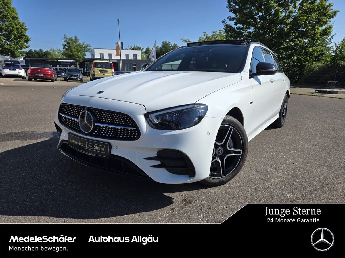 Mercedes-Benz E 300 de T 4M AMG Night Dist PanoSD HUD MLED 360