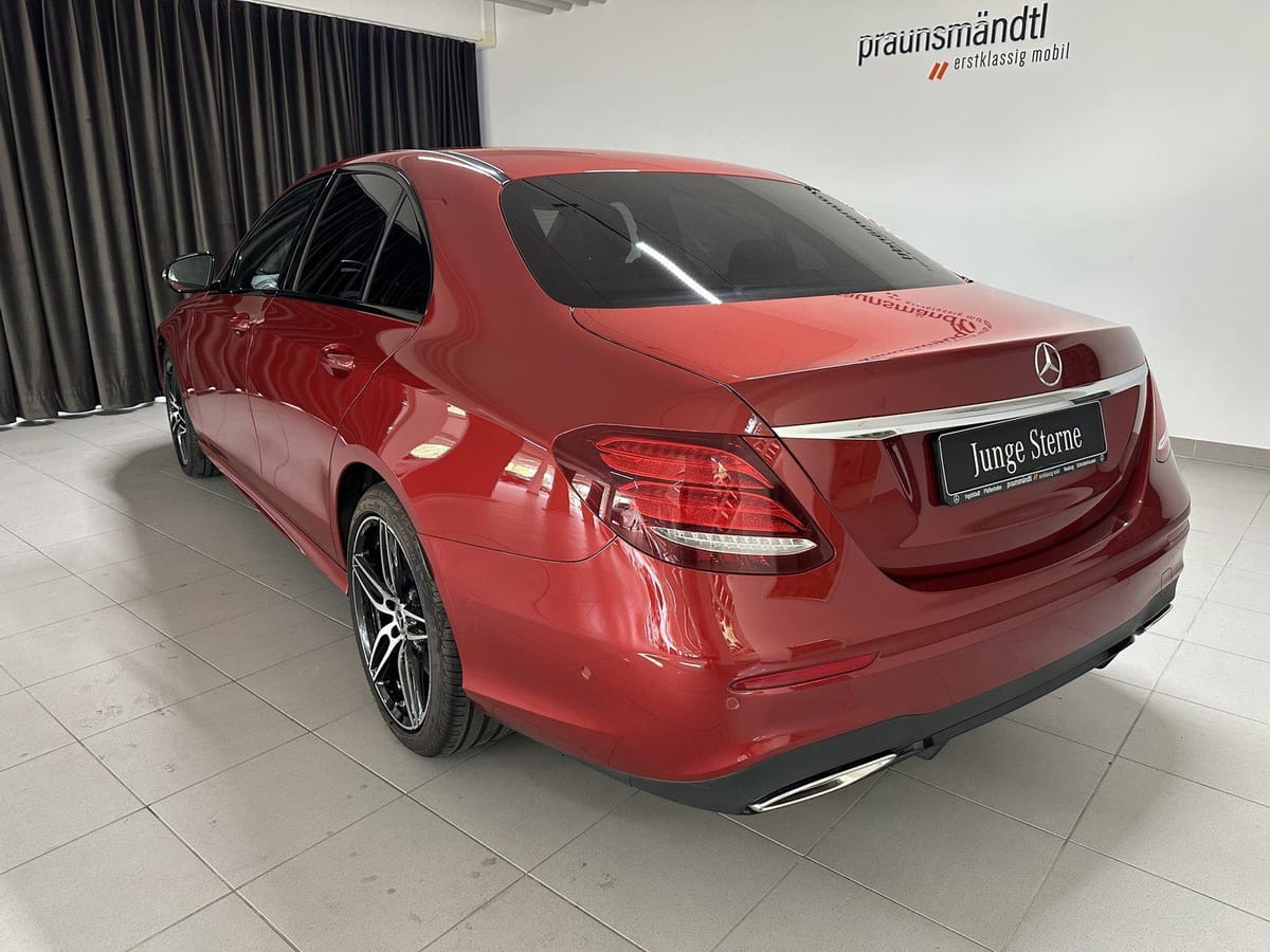 Mercedes-Benz E 400 4M AMG Night GlasSD Dist 360° MuBeam Coman foto 2