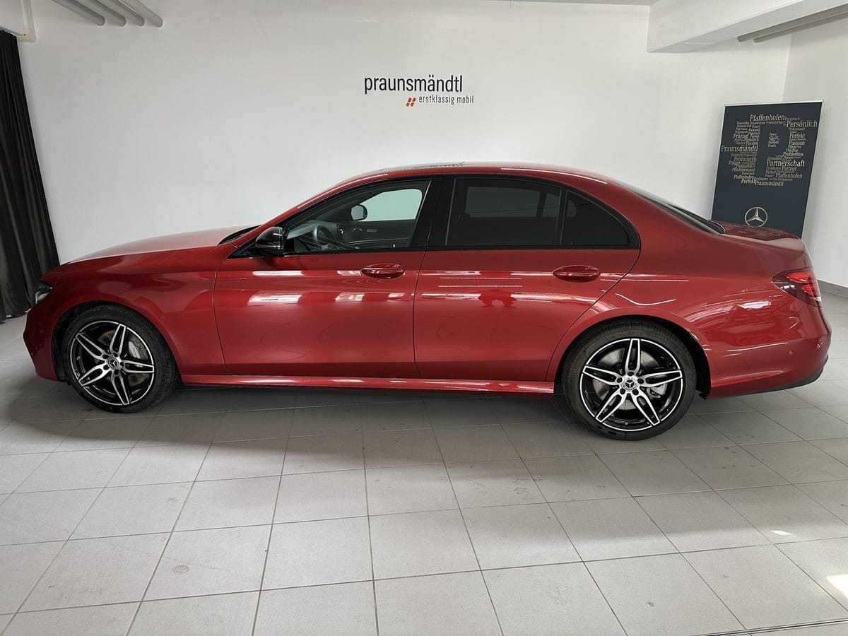 Mercedes-Benz E 400 4M AMG Night GlasSD Dist 360° MuBeam Coman foto 3