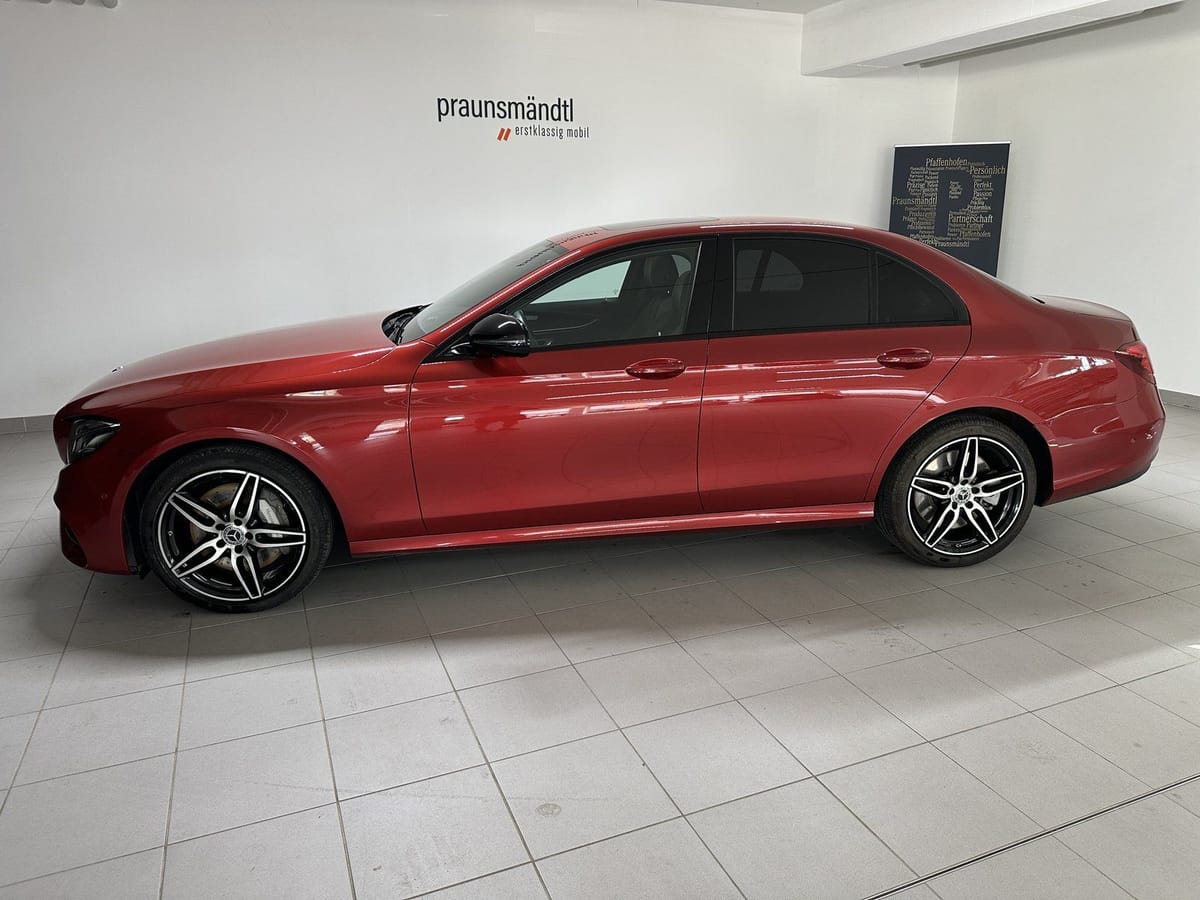 Mercedes-Benz E 400 4M AMG Night GlasSD Dist 360° MuBeam Coman foto 4