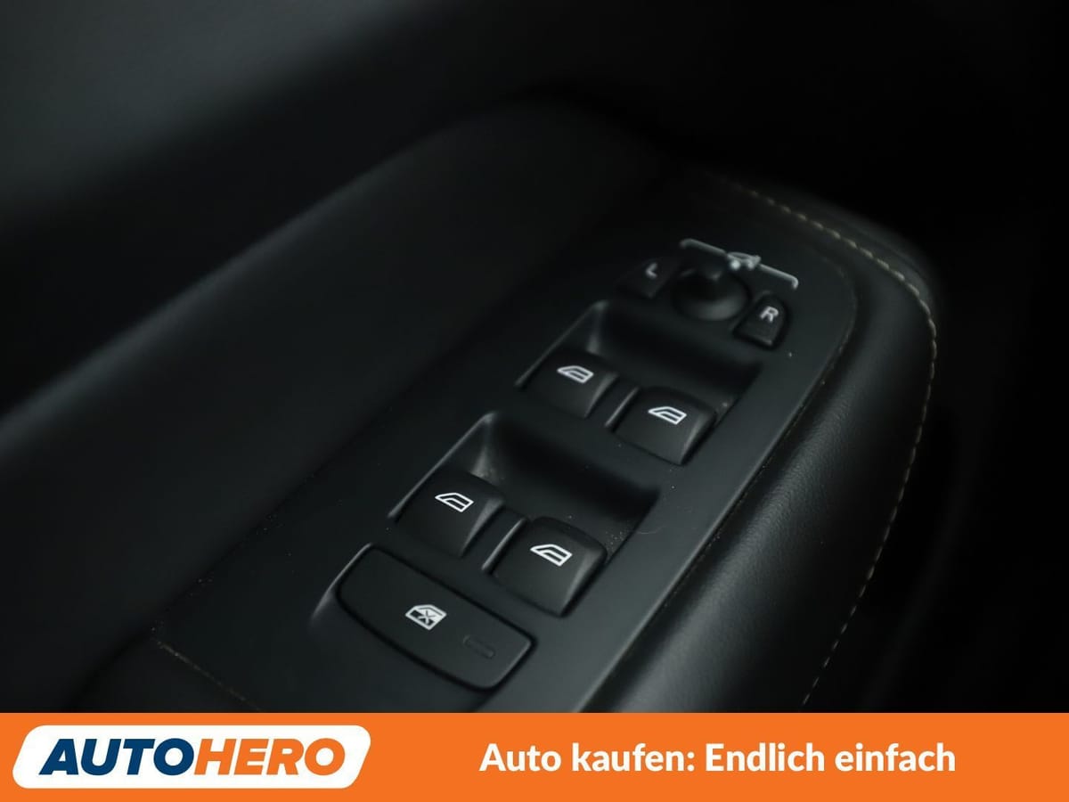 Volvo XC60 2.0 T6 Inscription AWD Aut. NAV HUD ACC CAM foto 25