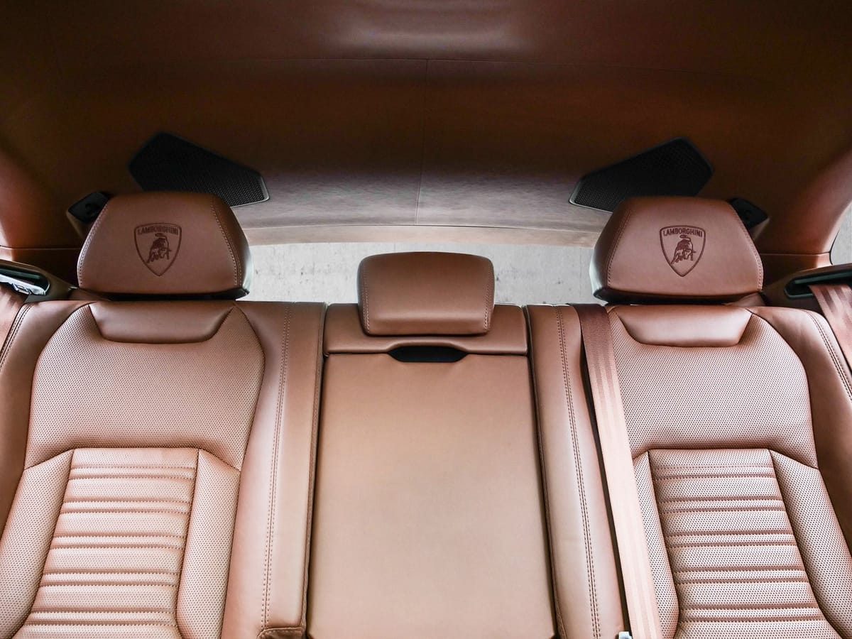Lamborghini Urus SE Bianco Sapphirus, Panoramic Roof foto 19
