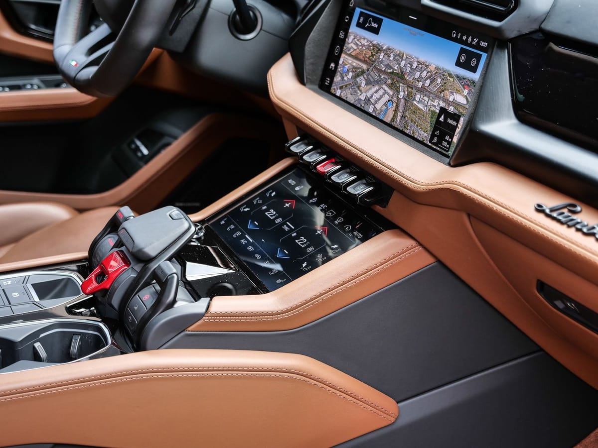 Lamborghini Urus SE Bianco Sapphirus, Panoramic Roof foto 20