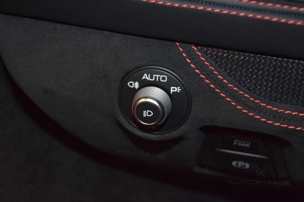 Ferrari F8 Tributo RACINGSEATS LIFT CARBON PASSENGERDISP foto 17