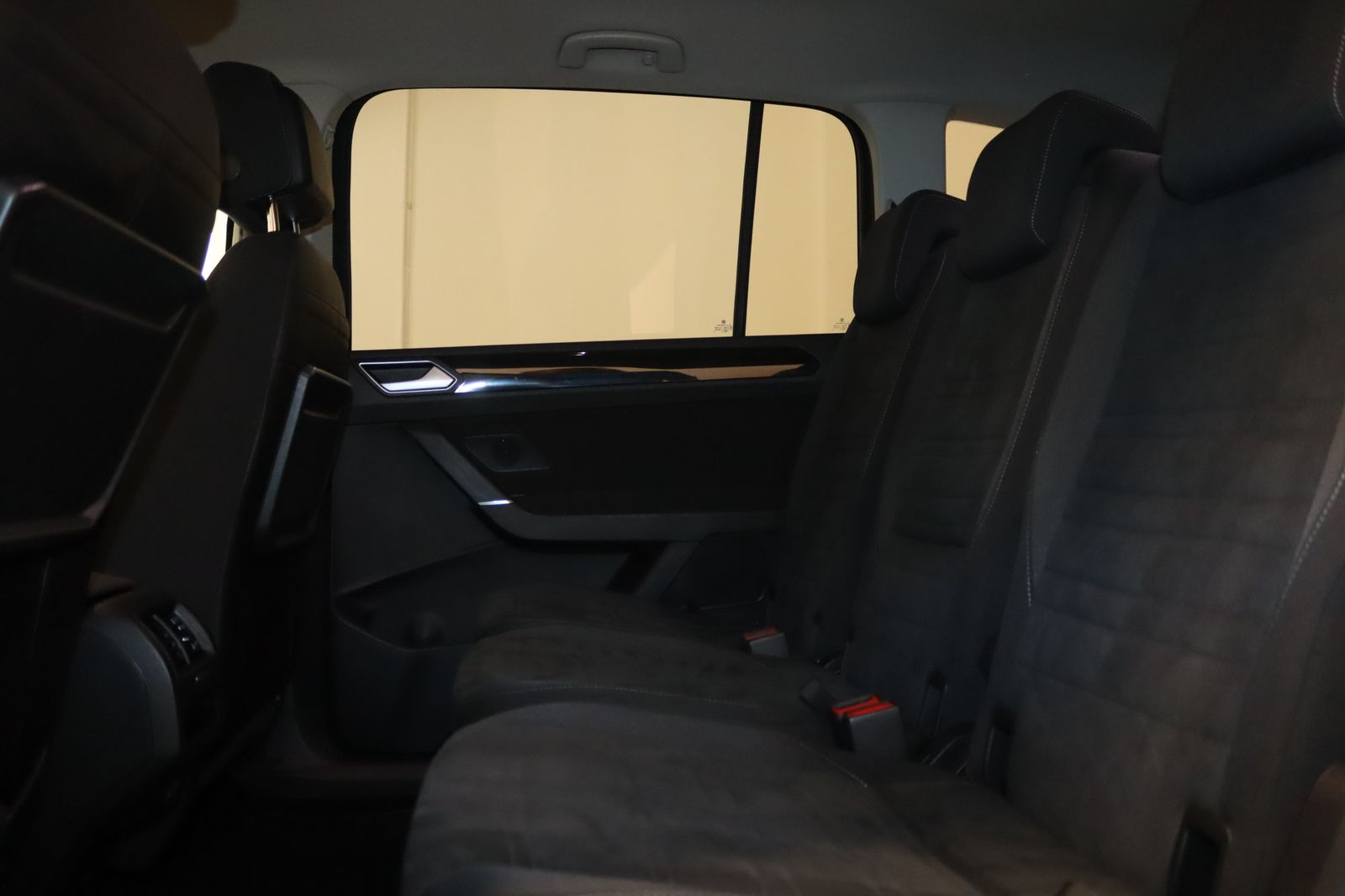Volkswagen Touran 1.5 TSI R-Line-Navi-LED-Kamera-SHZ-ACC- foto 12