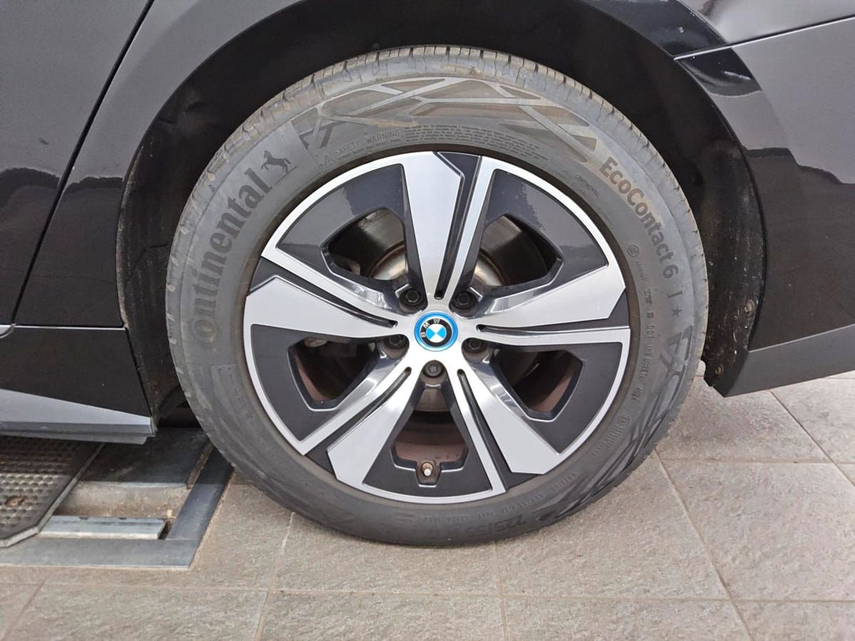 BMW i4 eDrive40 LED SPORTSITZE SHZ PDC KAMERA foto 11