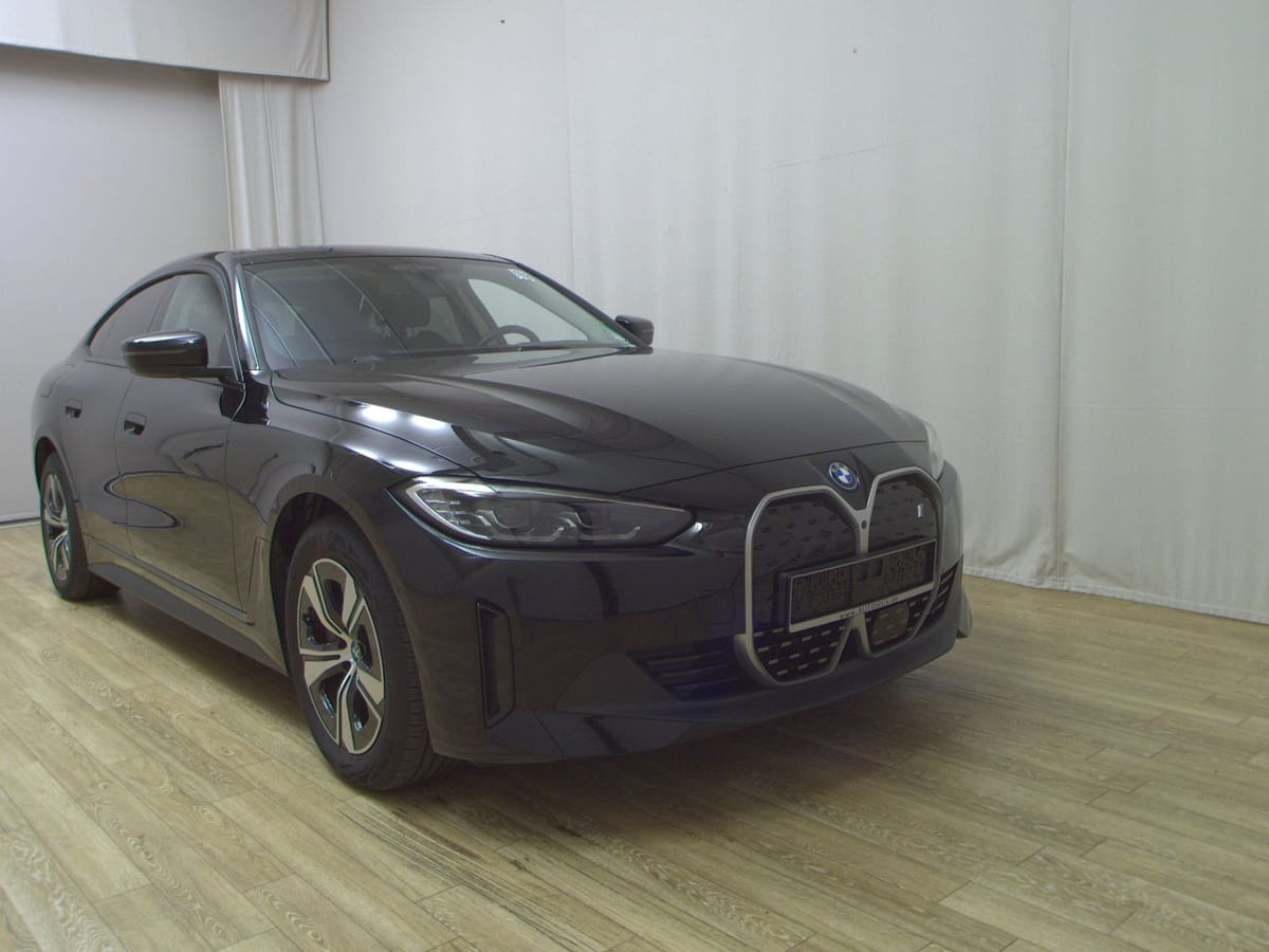 BMW i4 eDrive40 LED SPORTSITZE SHZ PDC KAMERA foto 3
