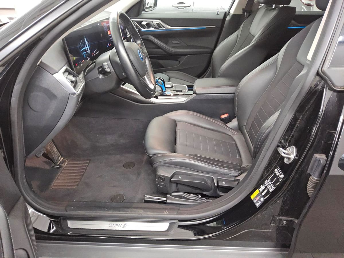 BMW i4 eDrive40 LED SPORTSITZE SHZ PDC KAMERA foto 9