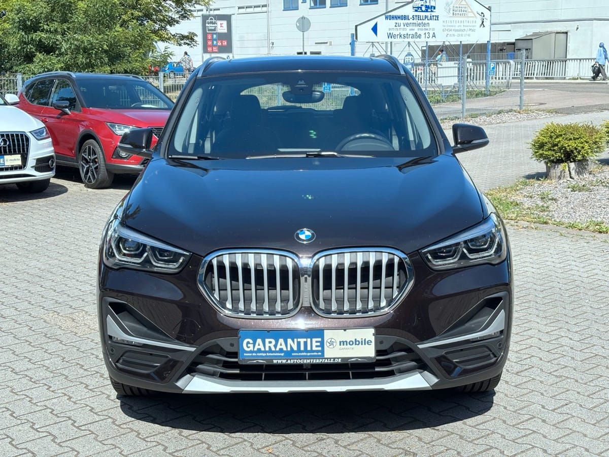 BMW X1 sDrive 18 d xLine Auto Pano LED 1-Hand S-Heft foto 2