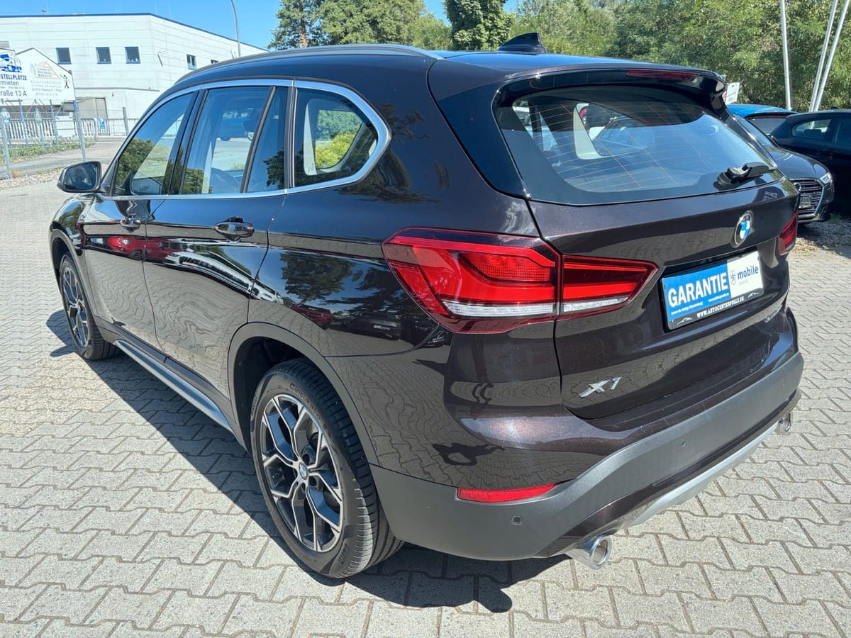 BMW X1 sDrive 18 d xLine Auto Pano LED 1-Hand S-Heft foto 14