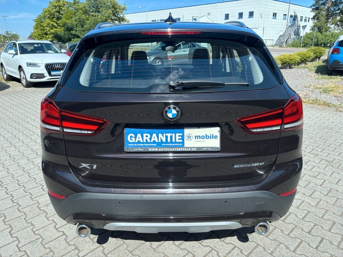 BMW X1 sDrive 18 d xLine Auto Pano LED 1-Hand S-Heft foto 15