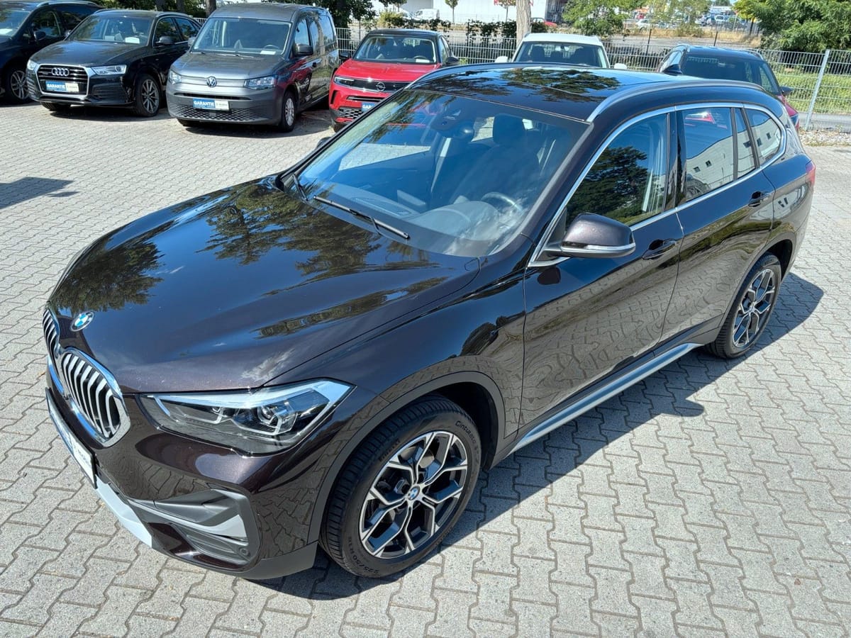BMW X1 sDrive 18 d xLine Auto Pano LED 1-Hand S-Heft foto 8