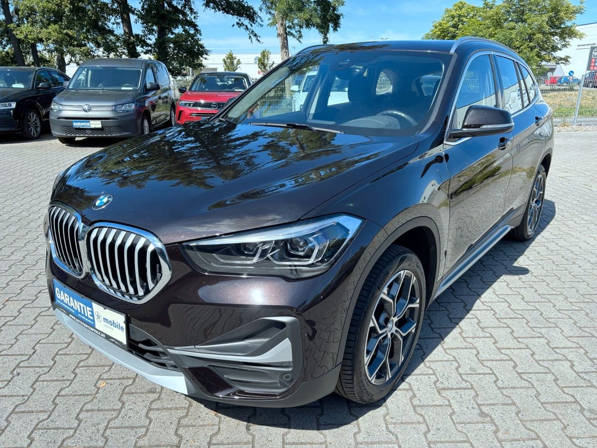 BMW X1 sDrive 18 d xLine Auto Pano LED 1-Hand S-Heft foto 9