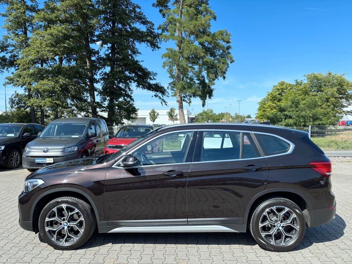 BMW X1 sDrive 18 d xLine Auto Pano LED 1-Hand S-Heft foto 10