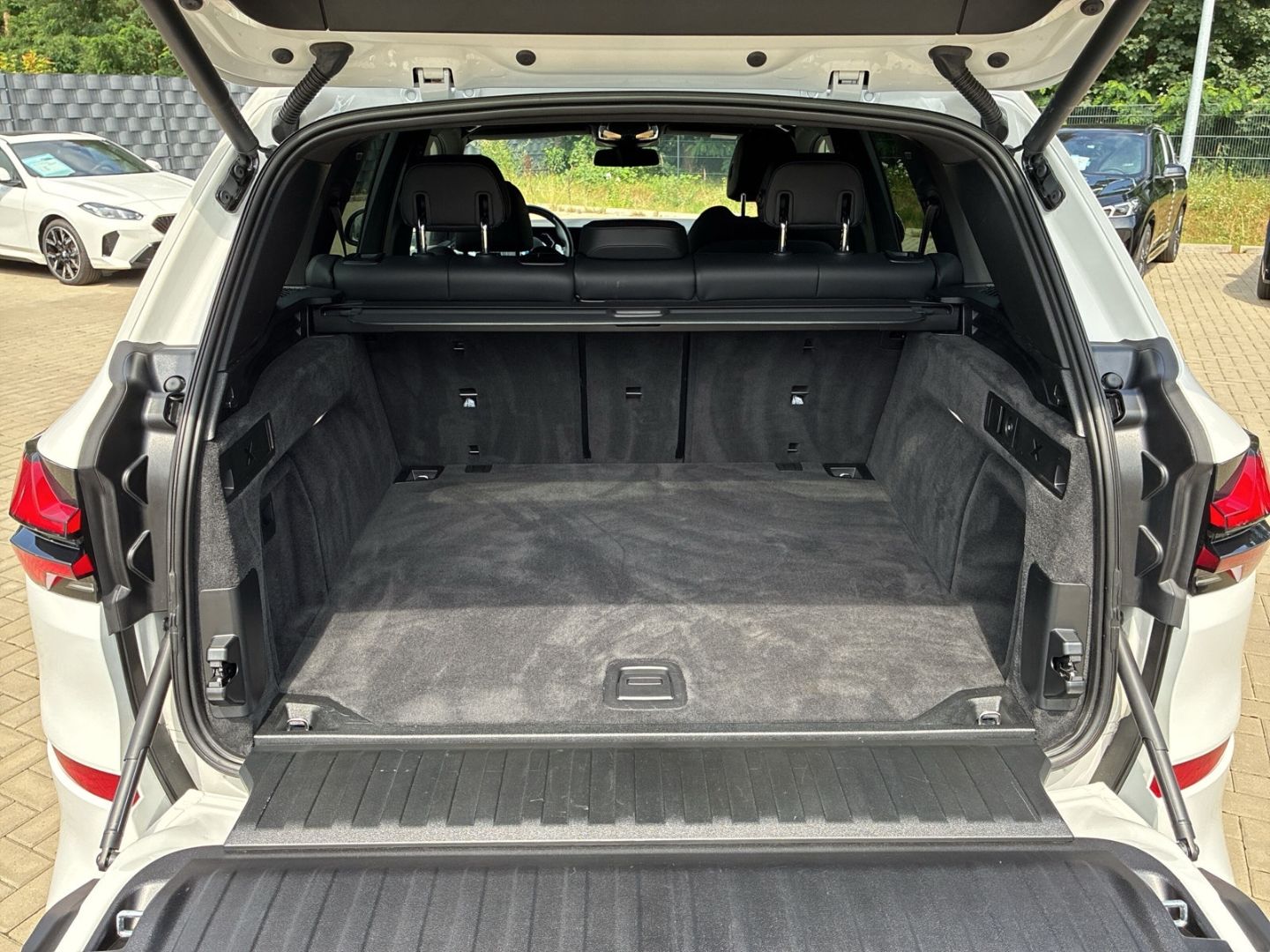 BMW X5 xDrive30d M Sport Pro AHK Park-Assistent foto 13