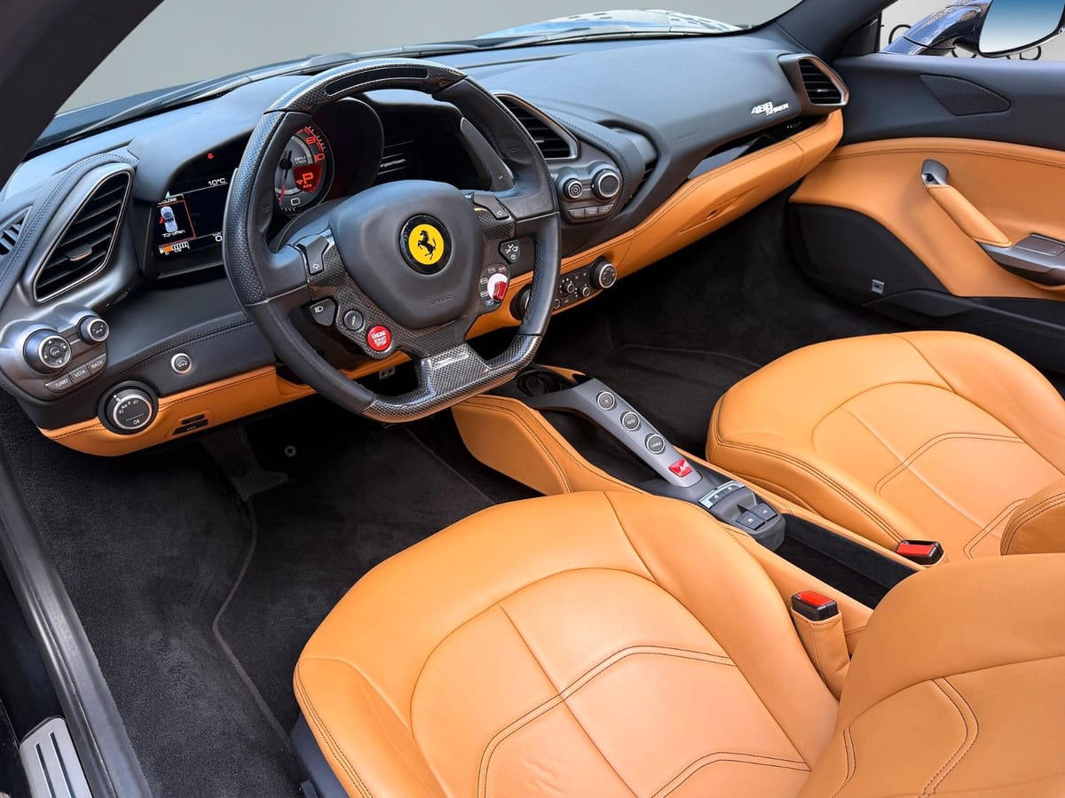 Ferrari 488 Spider Carbon LIFT Camera German Spec. foto 11