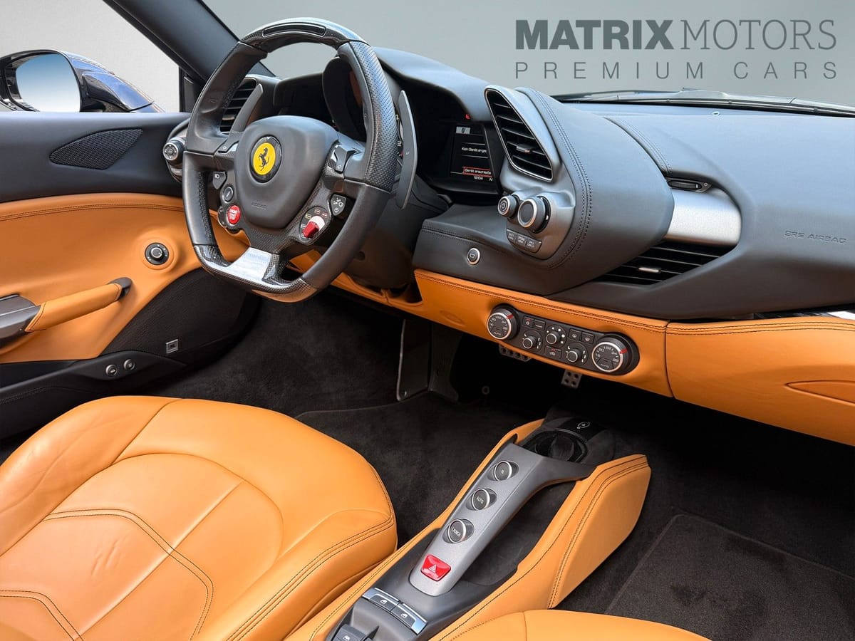 Ferrari 488 Spider Carbon LIFT Camera German Spec. foto 15
