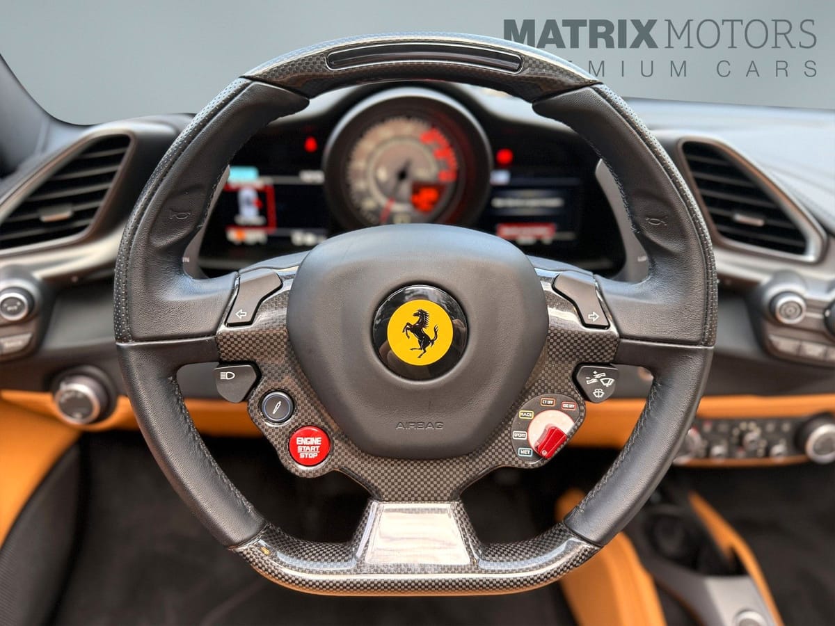 Ferrari 488 Spider Carbon LIFT Camera German Spec. foto 7