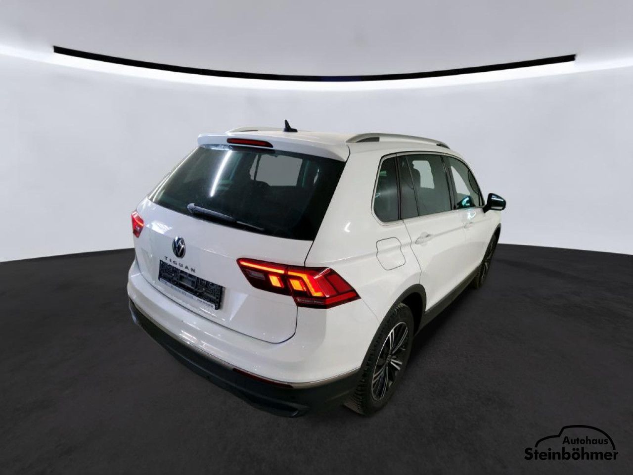 Volkswagen Tiguan Move 1.5TSI DSG LED NAV AHK ACC RearView foto 5