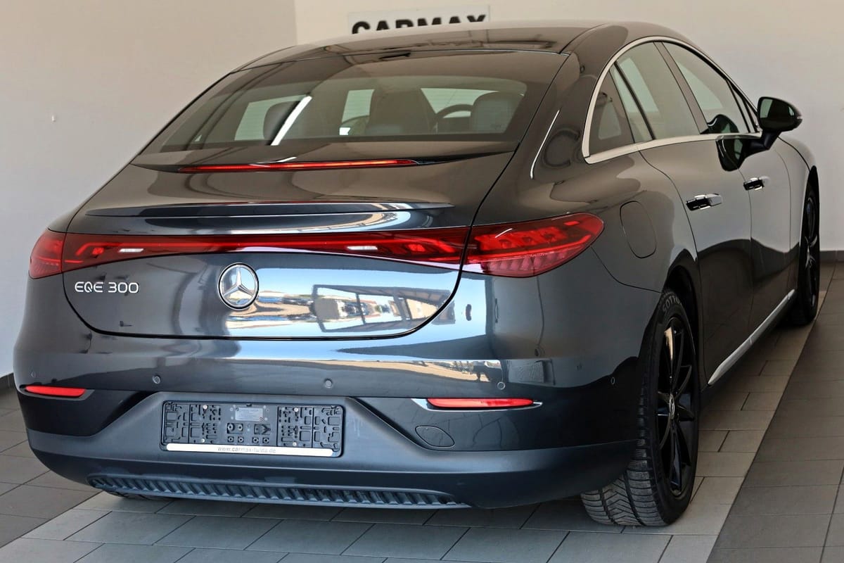 Mercedes-Benz EQE 300,Leder Navi LED SH Kamera Keyless Carplay foto 2