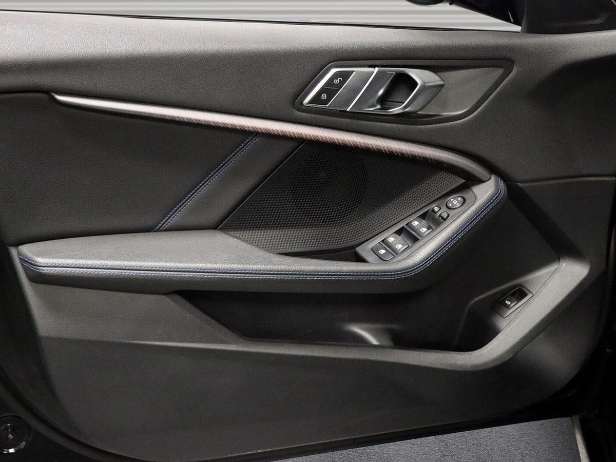 BMW 118d M Sport foto 16