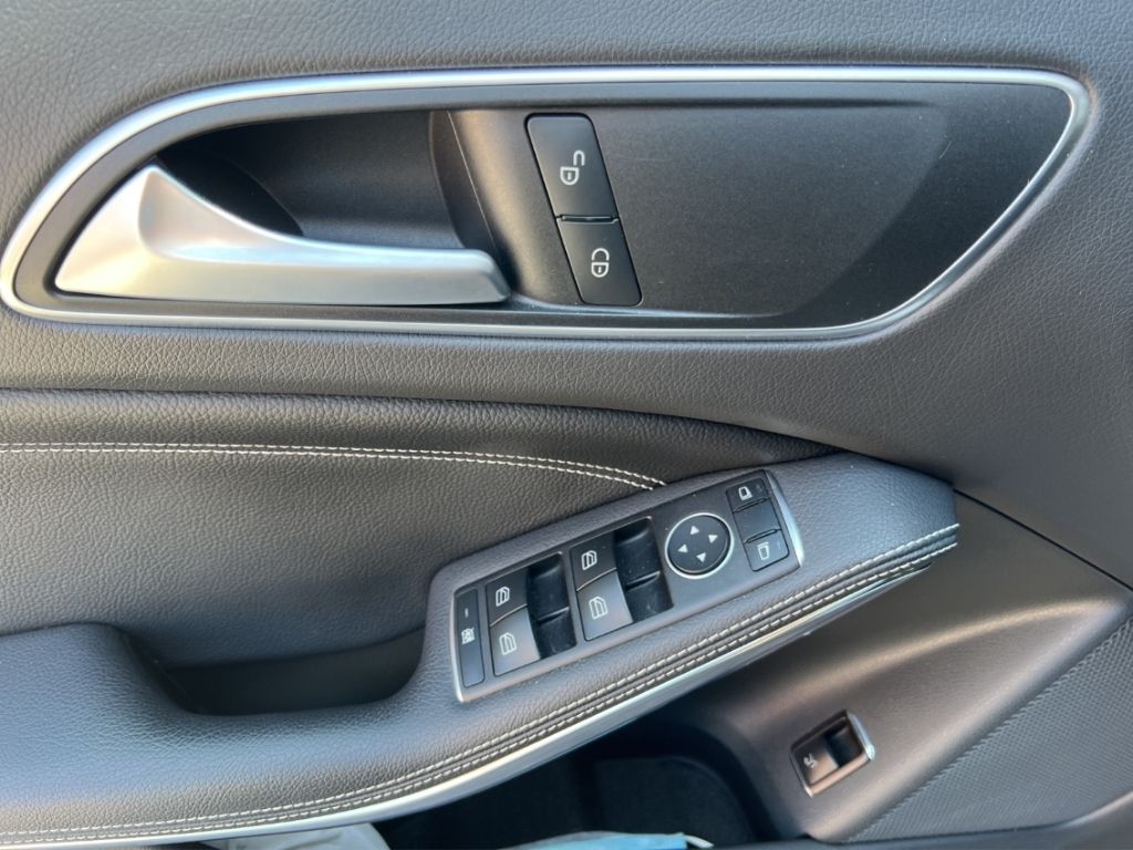 Mercedes-Benz GLA 180 BUSINESS-PAKET LED HIGH PERFORMANCE foto 17