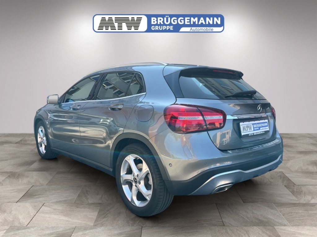 Mercedes-Benz GLA 180 BUSINESS-PAKET LED HIGH PERFORMANCE foto 3