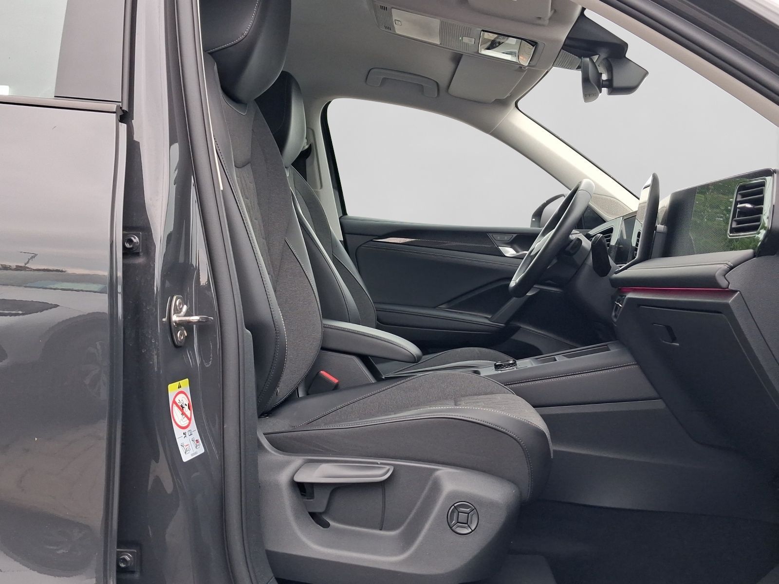 Volkswagen Tiguan 1.5 eTSI DSG NEUES MODELL LM18 APP-CONNEC foto 5