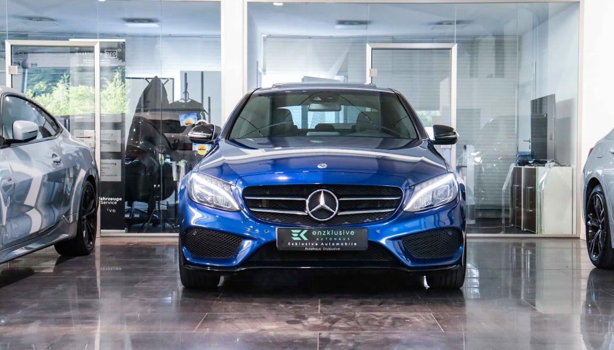 Mercedes-Benz C300 AMG PANO*LED*COMAND*NIGHT*KAMERA*STANDHEIZU foto 2