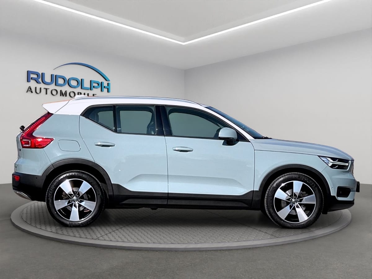 Volvo XC40 2,0 AUTOM AWD PANO STANDHEIZ LEDER foto 4
