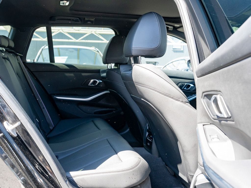 BMW 340i Touring xDrive M-Sport Pro PANO AHK HUD foto 7