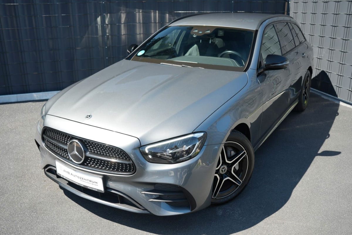 Mercedes-Benz E T-Modell E 300 de Night Edition MBUX AMBIE