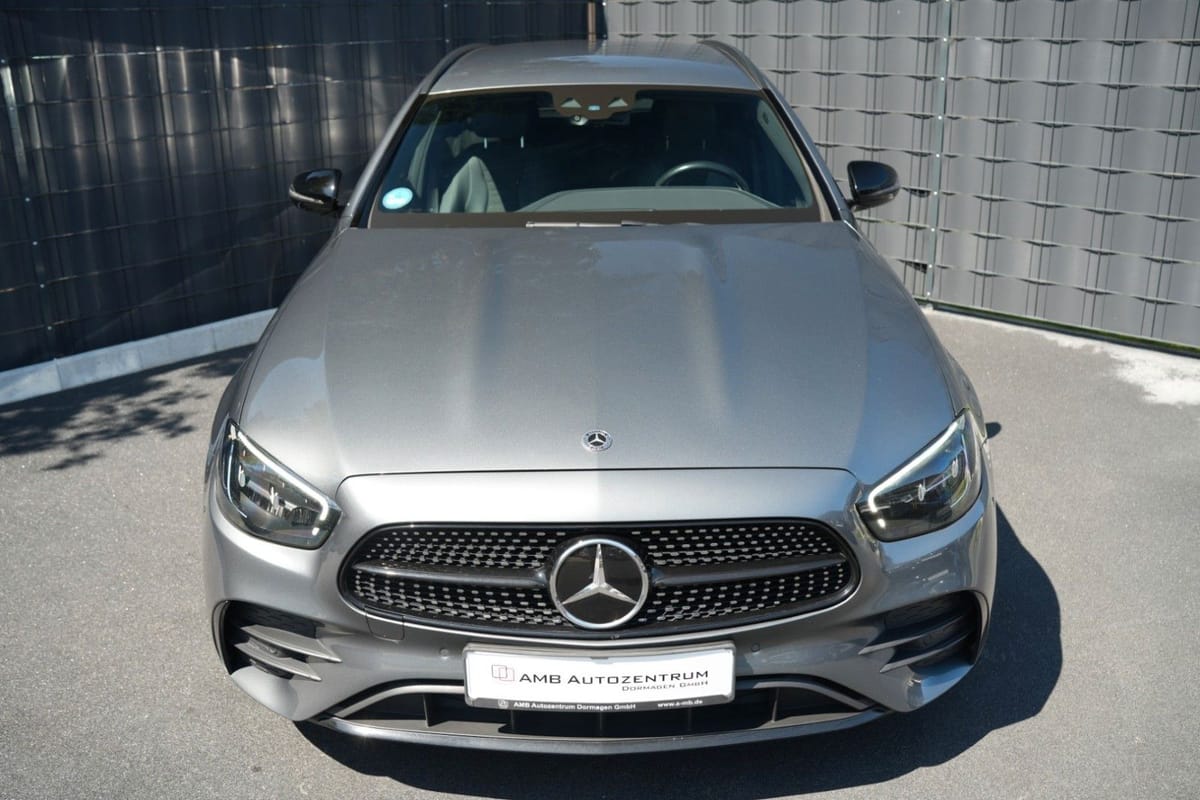 Mercedes-Benz E T-Modell E 300 de Night Edition MBUX AMBIE foto 2