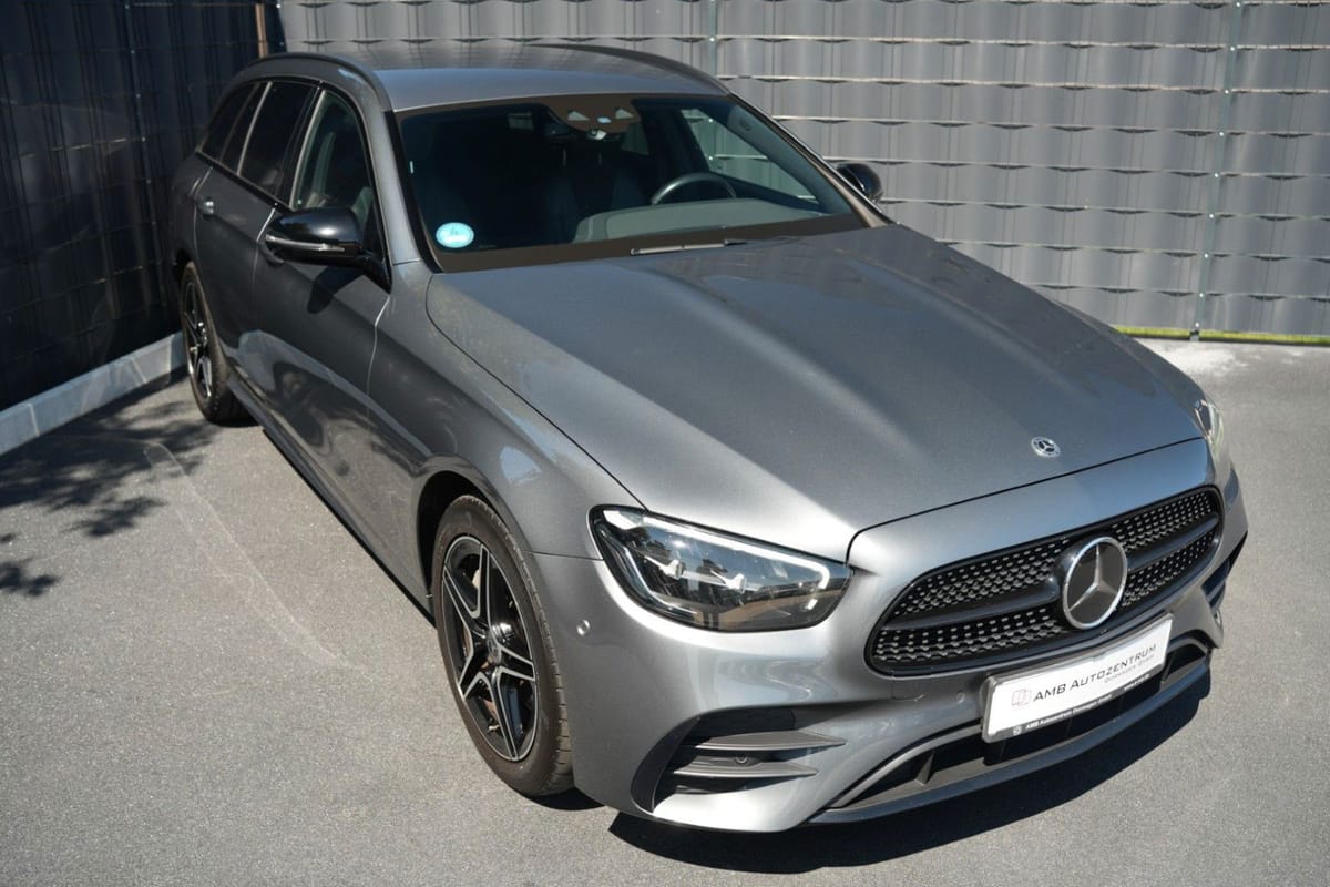 Mercedes-Benz E T-Modell E 300 de Night Edition MBUX AMBIE foto 3