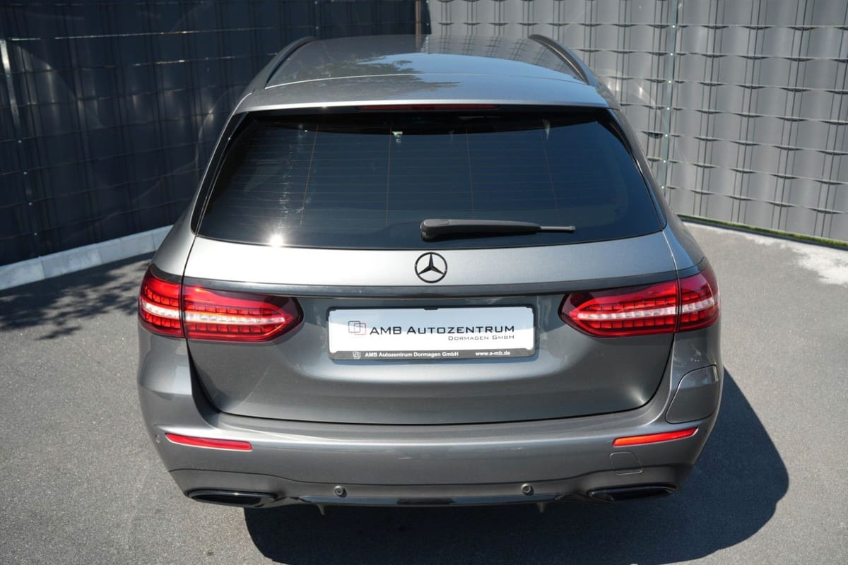 Mercedes-Benz E T-Modell E 300 de Night Edition MBUX AMBIE foto 5