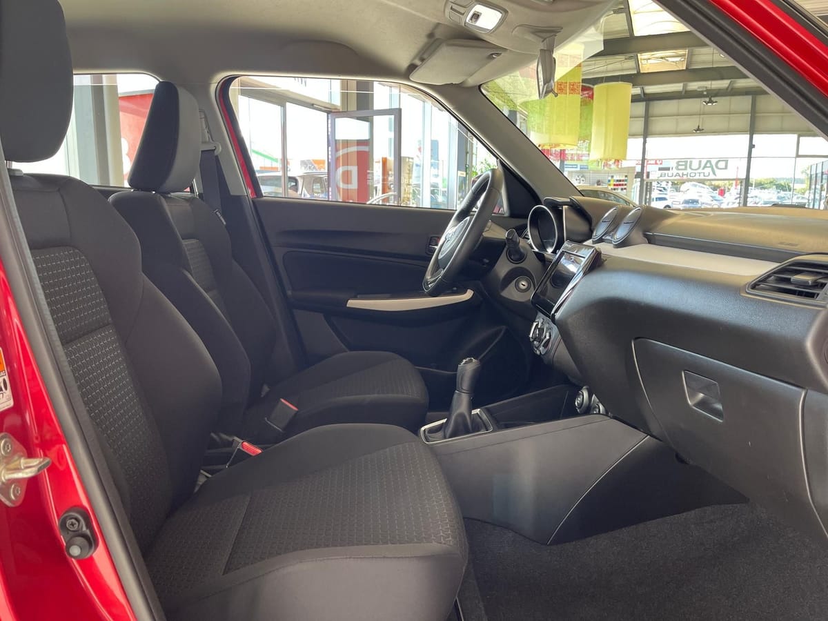Suzuki Swift 1.2 Comfort 4x4+Klima+Touch+Kamera+Alu+uvm foto 13