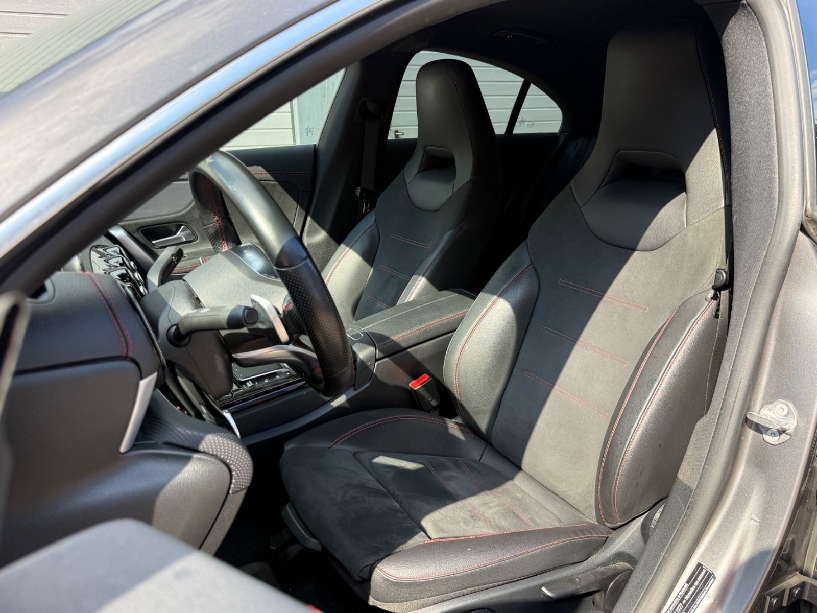 Mercedes-Benz CLA 220 /4Matic/AMG Line/LED/RFK/MBUX/Keyless foto 11