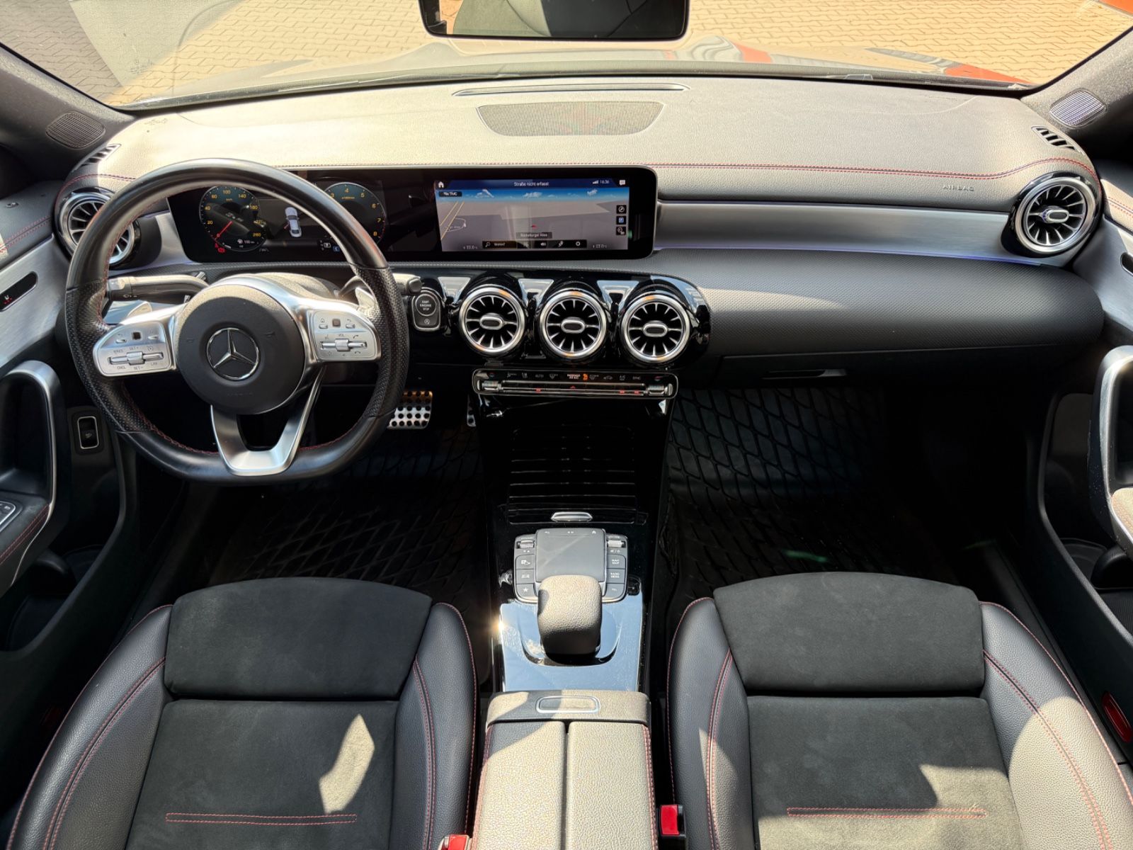 Mercedes-Benz CLA 220 /4Matic/AMG Line/LED/RFK/MBUX/Keyless foto 16