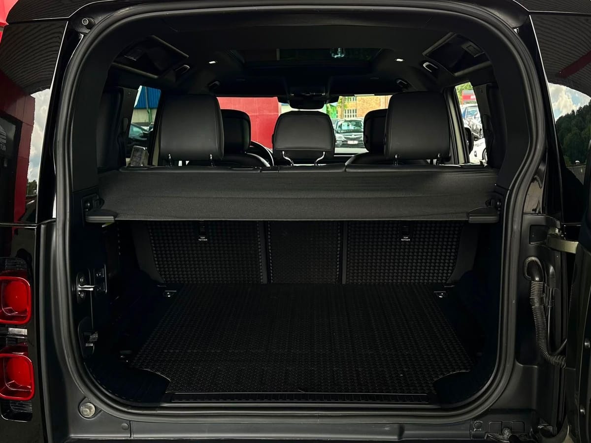 Land Rover Defender D300 110 X-DYNAMIC HSE AWD MERIDIAN#1HD foto 7