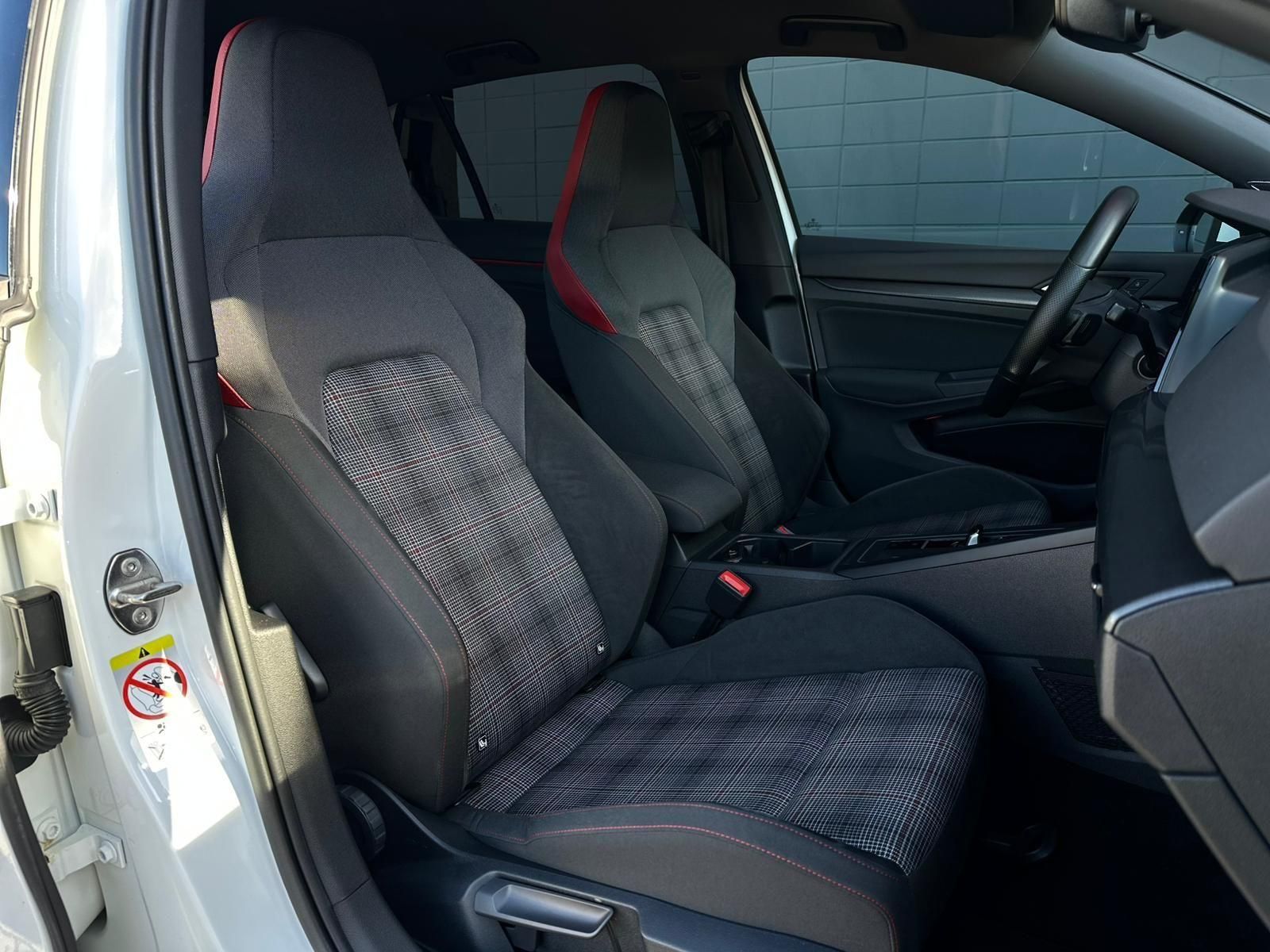 Volkswagen Golf 2.0TSI GTI HUD#H&K#MATRIX#LH#KEYL#ACC#CAM foto 16