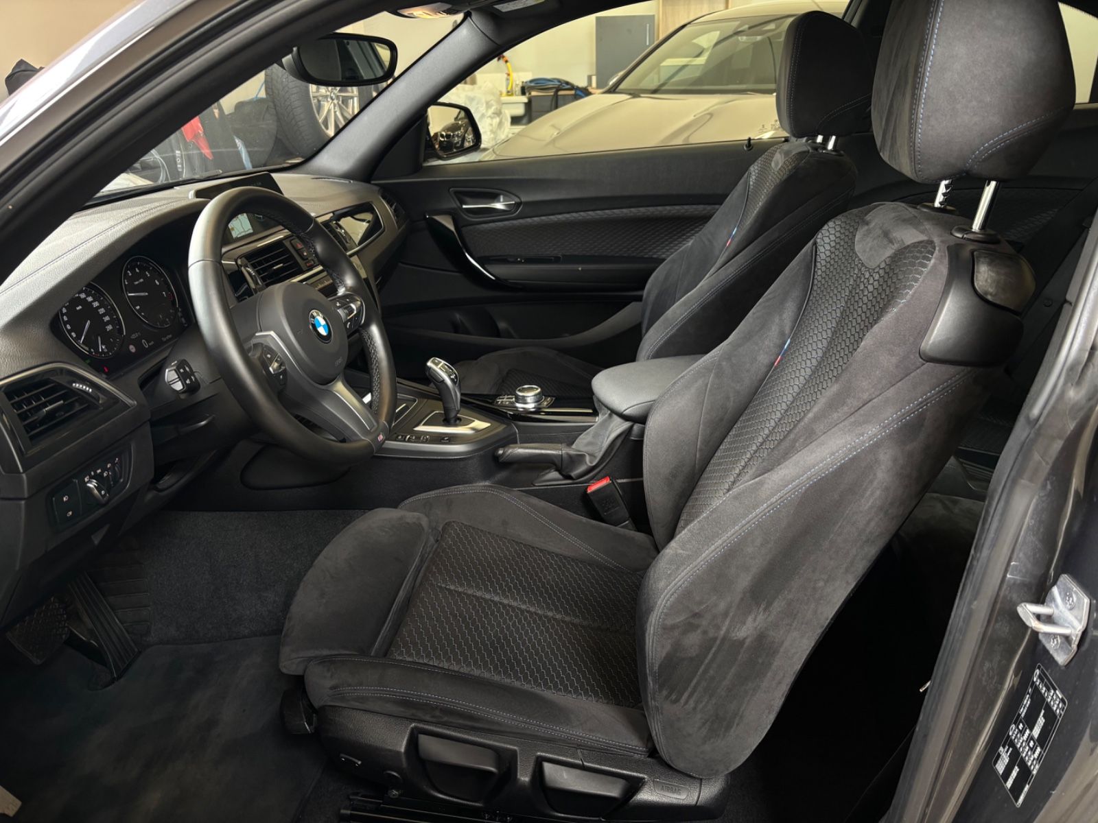 BMW 230i Coupe *M-Sport*Sp.Aut.HiFi*DEUTSCH foto 12