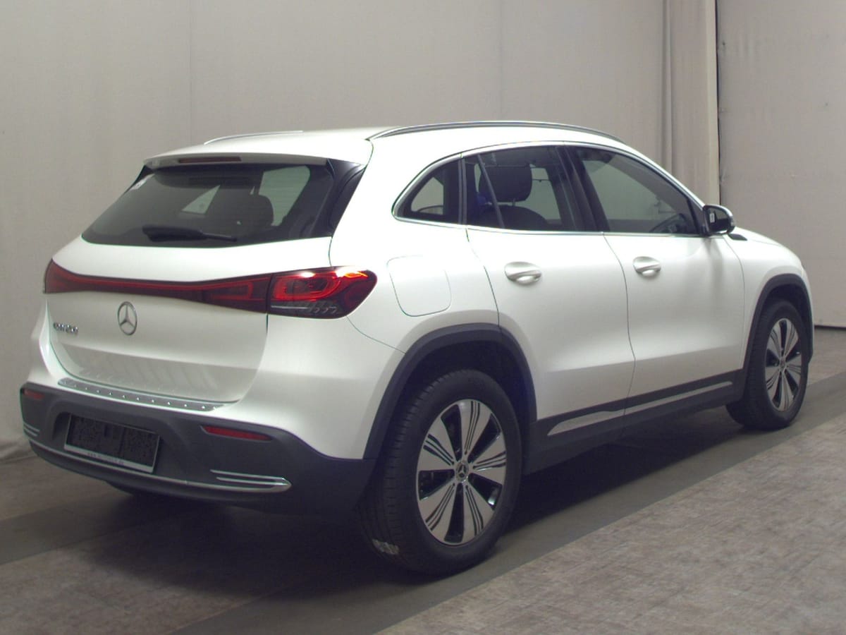 Mercedes-Benz EQA 250 Progressive NAVI KLIMAAUT foto 4
