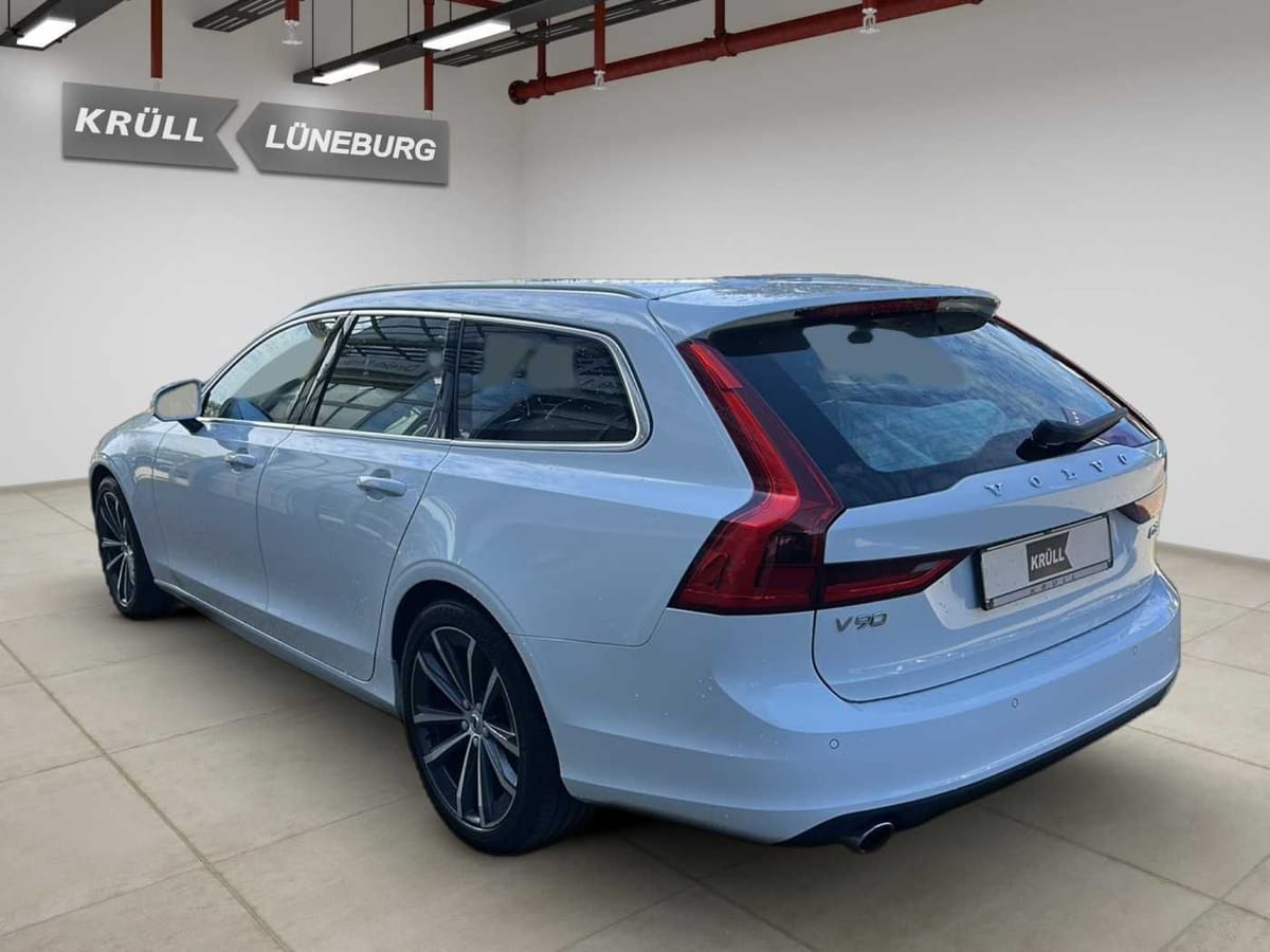 Volvo V90 Diesel D5 AWD Geartronic Momentum+ Pano+ foto 5
