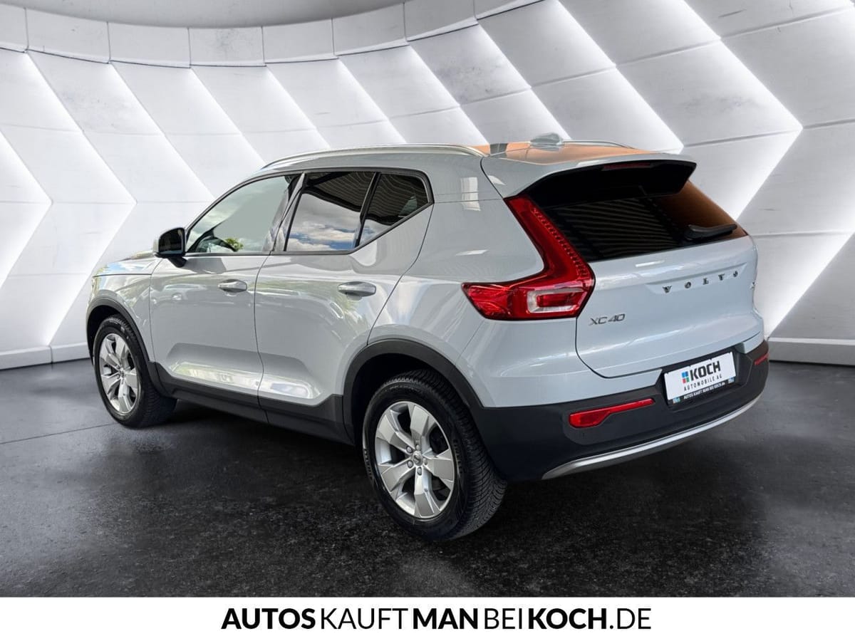 Volvo XC40 D4 AWD Momentum Pro LED NAVI LEDER H K AHK! foto 4